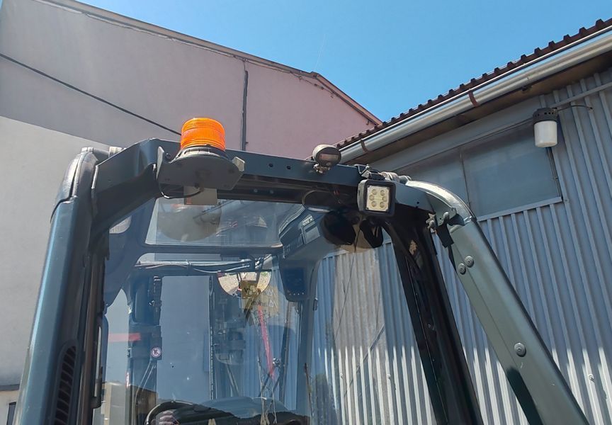 Použit&aacute; manipulačn&aacute; technika Linde H25D &mdash; Booster Lift