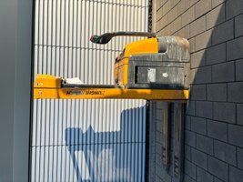 Used material handling equipment Jungheinrich EJC 216z &mdash; Booster Lift