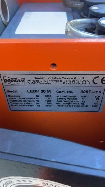 Použit&aacute; manipulačn&aacute; technika Doosan LEDH20 M &mdash; Booster Lift