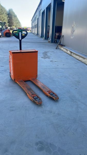 Použit&aacute; manipulačn&aacute; technika Doosan LEDH20 M &mdash; Booster Lift
