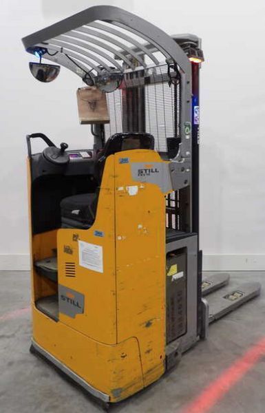 Použit&aacute; manipulačn&aacute; technika Still FXV14 &mdash; Booster Lift