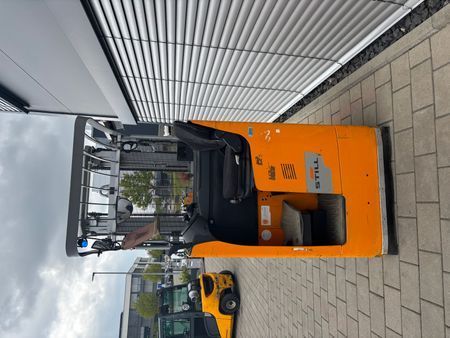 Used material handling equipment Still FXV14 &mdash; Booster Lift
