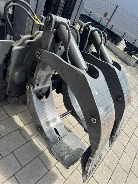 Použit&aacute; manipulačn&aacute; technika Linde E30H-01/600 &mdash; Booster Lift