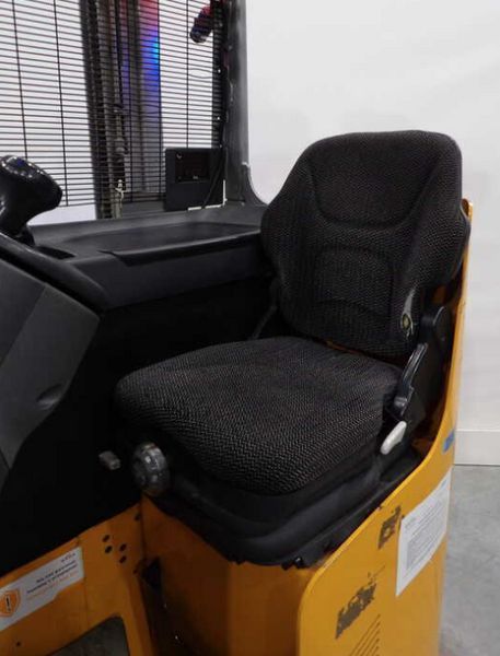 Použit&aacute; manipulačn&aacute; technika Still FXV14 &mdash; Booster Lift