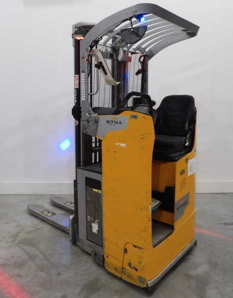 Použit&aacute; manipulačn&aacute; technika Still FXV14 &mdash; Booster Lift