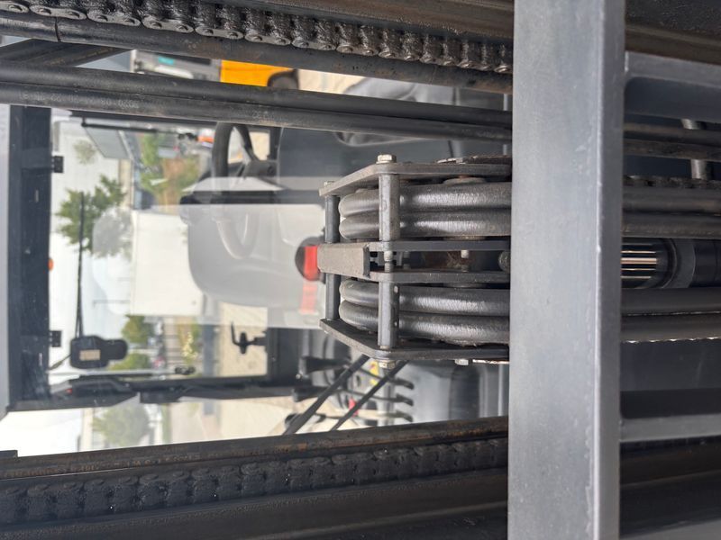 Used material handling equipment Doosan B25X-7 &mdash; Booster Lift