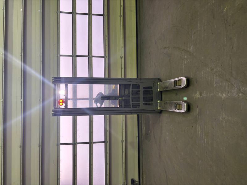 Used material handling equipment Jungheinrich ERC 216z Li-lon &mdash; Booster Lift