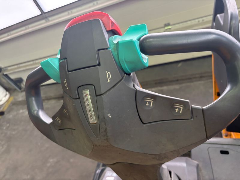 Used material handling equipment Jungheinrich ERE 120 Li-lon &mdash; Booster Lift