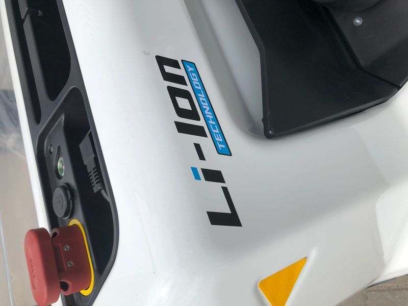 Použit&aacute; manipulačn&aacute; technika Bobcat LSM12N NEUGER&Auml;T!!! &mdash; Booster Lift