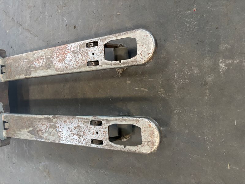 Použit&aacute; manipulačn&aacute; technika Still ECU-SF 20 &mdash; Booster Lift