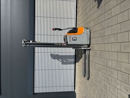 Used material handling equipment Still EXV 14 C Triplex &mdash; Booster Lift