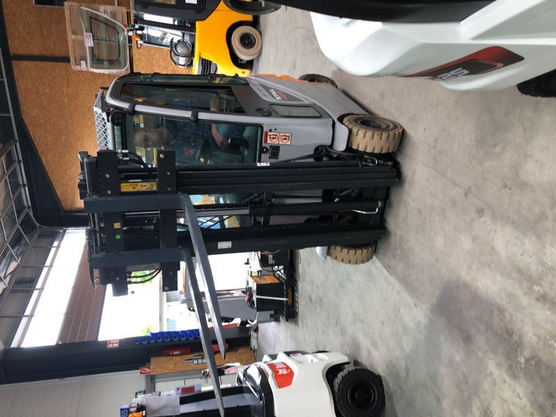 Použit&aacute; manipulačn&aacute; technika Still RX20-16P &mdash; Booster Lift