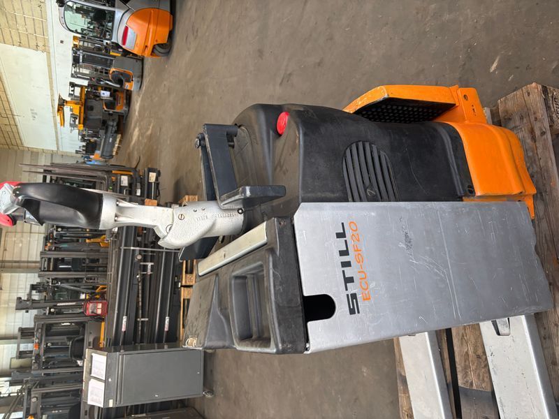 Použit&aacute; manipulačn&aacute; technika Still ECU-SF 20 (mit neuer Batterie) &mdash; Booster Lift