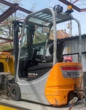 Used material handling equipment Still RX50-13 &mdash; Booster Lift