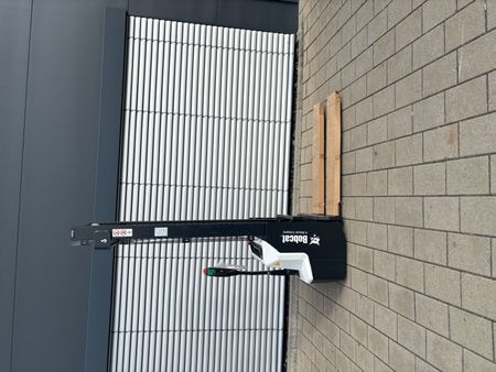 Použit&aacute; manipulačn&aacute; technika Bobcat LSM12N-7i &mdash; Booster Lift
