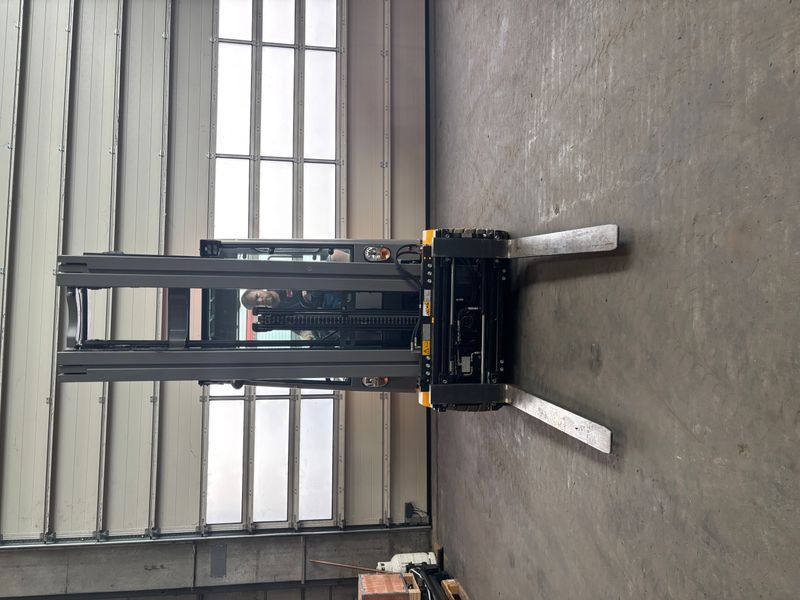 Used material handling equipment Jungheinrich EFG 540ks &mdash; Booster Lift