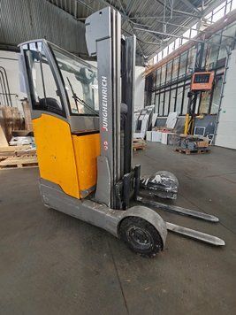 Použit&aacute; manipulačn&aacute; technika Jungheinrich ETV C16 / 2021y/ 5.6m/ 2452mh &mdash; Booster Lift