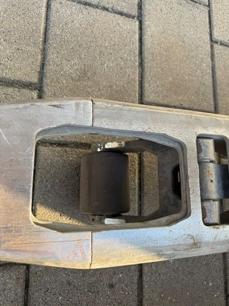 Použit&aacute; manipulačn&aacute; technika Jungheinrich ERD 220 &mdash; Booster Lift