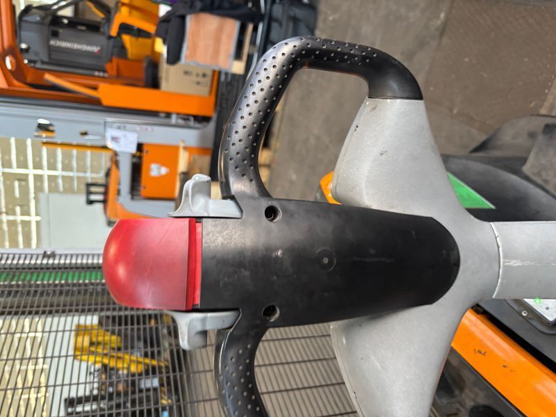 Použit&aacute; manipulačn&aacute; technika Still EXV 10 Li-lon &mdash; Booster Lift