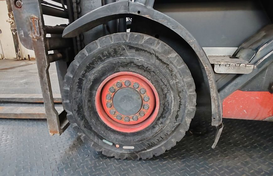 Použit&aacute; manipulačn&aacute; technika Linde H30D-02 2019y/ 3803mh/ 4m &mdash; Booster Lift