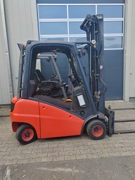 Used material handling equipment Linde H18D &mdash; Booster Lift