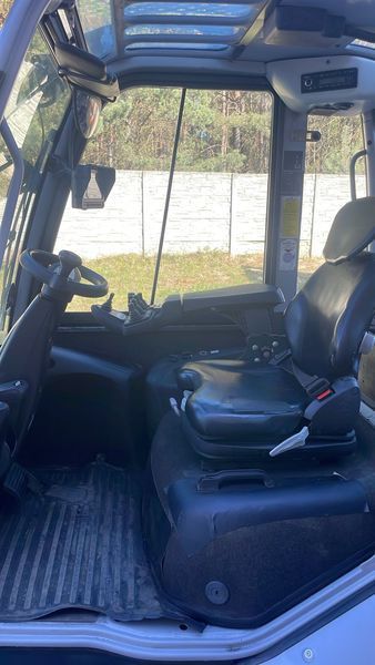 Used material handling equipment Still RX70-50T camera/ air con/ 4v &mdash; Booster Lift