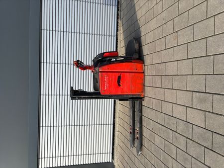 Used material handling equipment Linde L16AP &mdash; Booster Lift