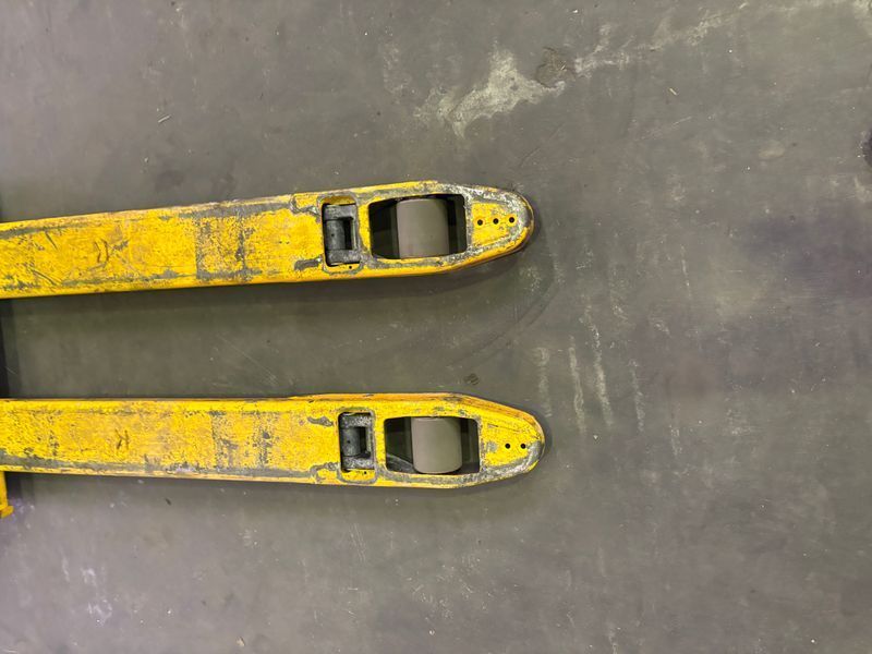 Použit&aacute; manipulačn&aacute; technika Jungheinrich EJE 114 Li-lon &mdash; Booster Lift
