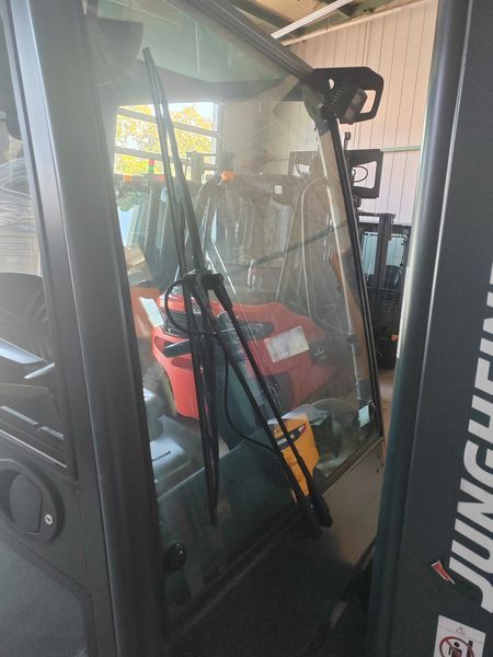Used material handling equipment Jungheinrich DFG430s /5828mh/ 4.3m/ 2014y &mdash; Booster Lift