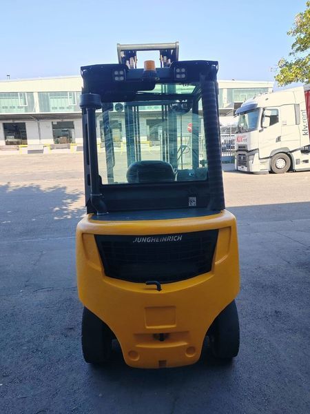 Used material handling equipment Jungheinrich DFG430s /5828mh/ 4.3m/ 2014y &mdash; Booster Lift
