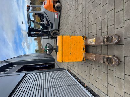 Použit&aacute; manipulačn&aacute; technika Jungheinrich EJE 116 Batterie aus 2020 &mdash; Booster Lift