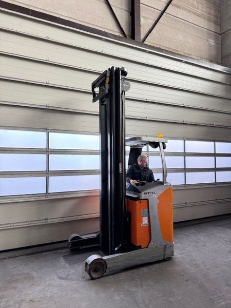 Použit&aacute; manipulačn&aacute; technika Still FM-X 14 &mdash; Booster Lift