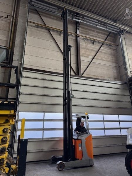 Použit&aacute; manipulačn&aacute; technika Still FM-X 14 &mdash; Booster Lift