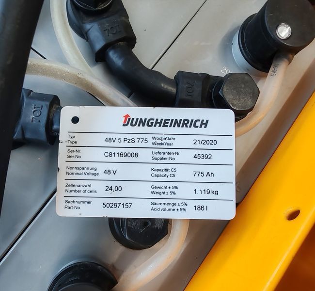 Použit&aacute; manipulačn&aacute; technika Jungheinrich ETV 214 2020y/ 8m/ 4608h &mdash; Booster Lift