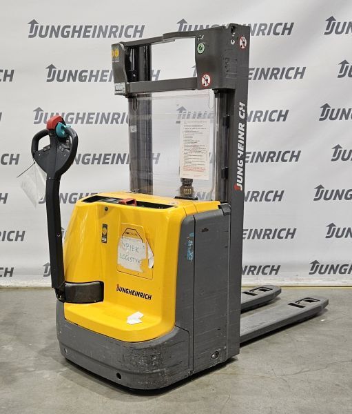 Použit&aacute; manipulačn&aacute; technika Jungheinrich EJC 112z Li-Lion &mdash; Booster Lift