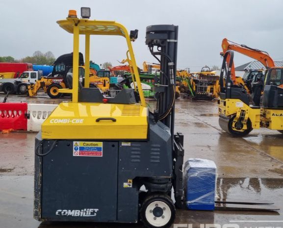 Použit&aacute; manipulačn&aacute; technika Combilift CBE-3000 BJ:2022 &mdash; Booster Lift