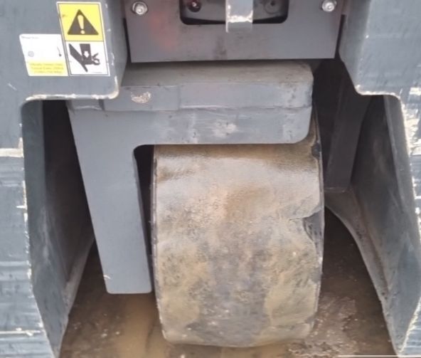 Použit&aacute; manipulačn&aacute; technika Combilift CBE-3000 BJ:2022 &mdash; Booster Lift
