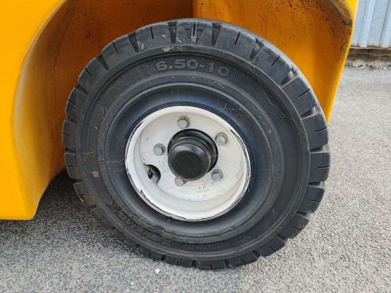 Použit&aacute; manipulačn&aacute; technika Jungheinrich TFG 430s 1555h/ 4.3m/ 4v &mdash; Booster Lift