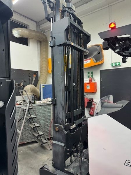 Použit&aacute; manipulačn&aacute; technika Bobcat BR16JW-9 --> Batterie NEU!!! &mdash; Booster Lift