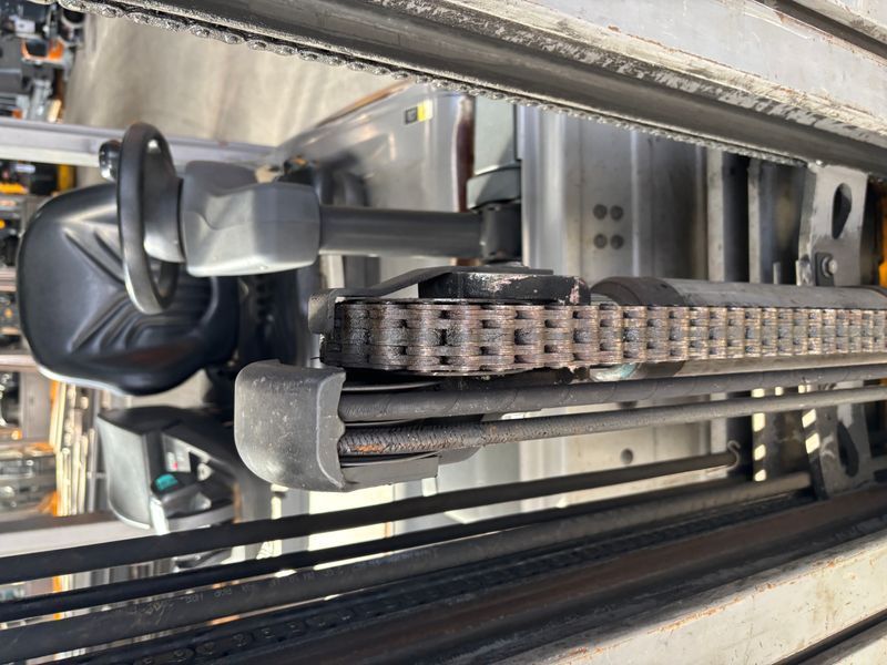 Použit&aacute; manipulačn&aacute; technika Jungheinrich EFG 316 &mdash; Booster Lift