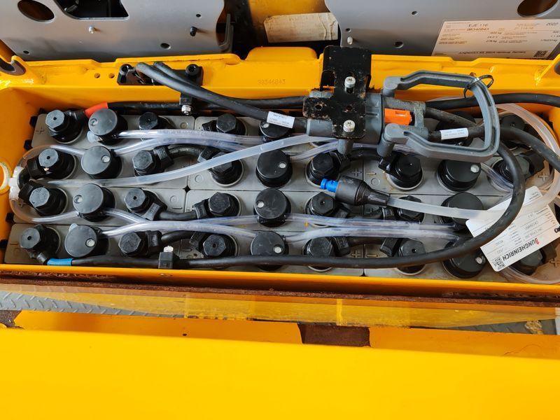 Used material handling equipment Jungheinrich EJE 116 2022y/ 1800mh &mdash; Booster Lift