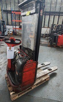 Použit&aacute; manipulačn&aacute; technika Linde L12 defect &mdash; Booster Lift