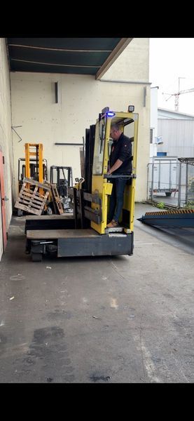 Použit&aacute; manipulačn&aacute; technika Combilift C2500DST Diesel &mdash; Booster Lift