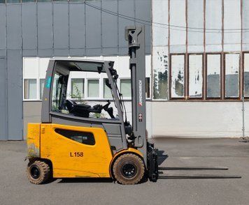 Used material handling equipment Jungheinrich EFG 425ks 6.5m/ batt2021/ 4v &mdash; Booster Lift
