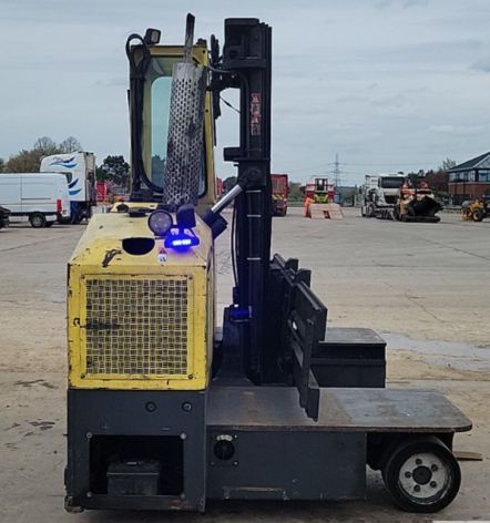 Použit&aacute; manipulačn&aacute; technika Combilift C2500DST Diesel &mdash; Booster Lift