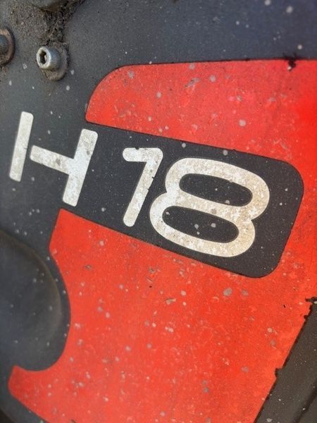 Použit&aacute; manipulačn&aacute; technika Linde H18D &mdash; Booster Lift
