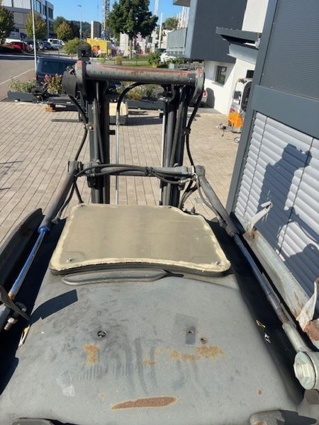 Použit&aacute; manipulačn&aacute; technika Linde H18D &mdash; Booster Lift