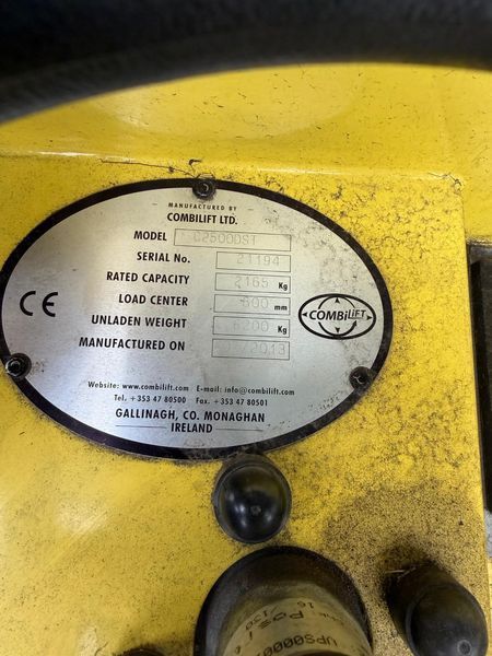 Used material handling equipment Combilift C2500DST Diesel &mdash; Booster Lift