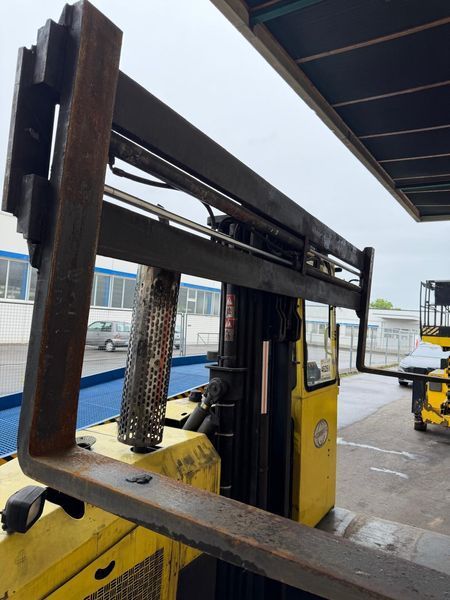 Použit&aacute; manipulačn&aacute; technika Combilift C2500DST Diesel &mdash; Booster Lift