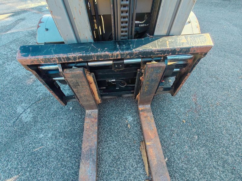 Použit&aacute; manipulačn&aacute; technika Jungheinrich DFG 425s 5.5m/ 4v/ 4371mh &mdash; Booster Lift